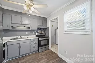 7906 Oak Meadow Ct, Charlotte, NC 28210 - Photo 10