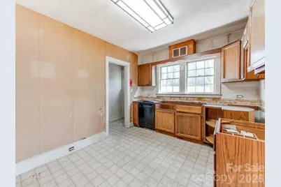 113 Falls Street, Morganton, NC 28655 - Photo 10