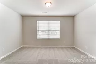 3827 Cheyney Park Dr, Charlotte, NC 28269 - Photo 36