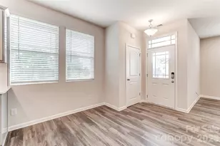 3827 Cheyney Park Dr, Charlotte, NC 28269 - Photo 20