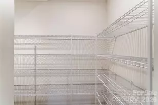 3827 Cheyney Park Dr, Charlotte, NC 28269 - Photo 14