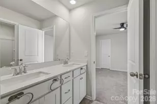 2039 Morning Gold Dr, Maiden, NC 28650 - Photo 30