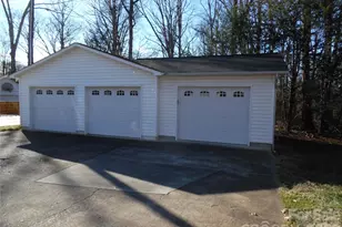 603 1st Ave Pl NE, Conover, NC 28613 - Photo 4