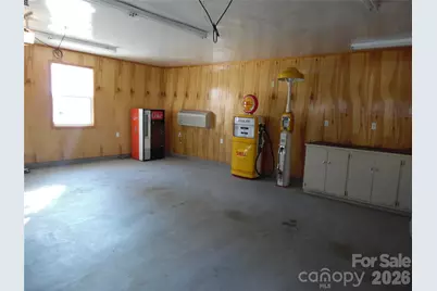 603 1st Avenue Place NE, Conover, NC 28613 - Photo 24