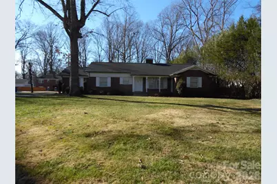 603 1st Avenue Place NE, Conover, NC 28613 - Photo 1
