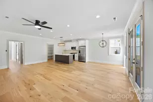 1329 Condon St, Charlotte, NC 28216 - Photo 8