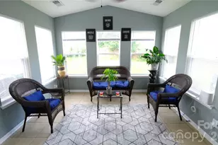 608 Wrayhill Dr, Charlotte, NC 28262 - Photo 16