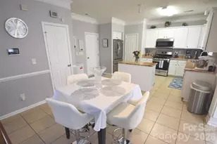 608 Wrayhill Dr, Charlotte, NC 28262 - Photo 10