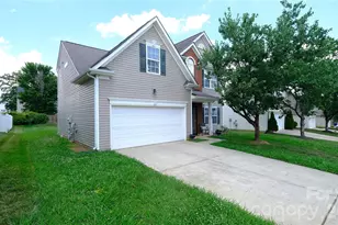 608 Wrayhill Dr, Charlotte, NC 28262 - Photo 2