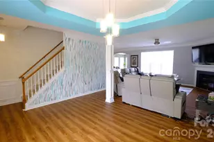 608 Wrayhill Dr, Charlotte, NC 28262 - Photo 10