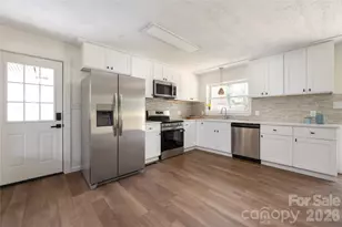 309 Cedar St, Mooresville, NC 28115 - Photo 10