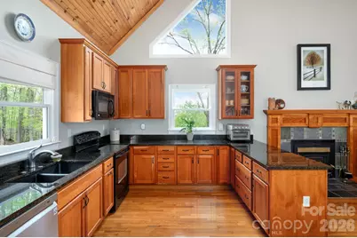 69 Heslar Way, Marshall, NC 28753 - Photo 4