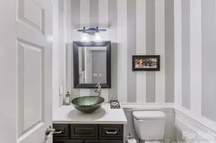 6525 Wakehurst Rd, Charlotte, NC 28226 - Photo 22