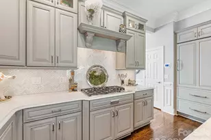 6525 Wakehurst Rd, Charlotte, NC 28226 - Photo 6