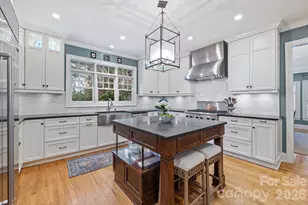 6824 N Baltusrol Ln, Charlotte, NC 28210 - Photo 12