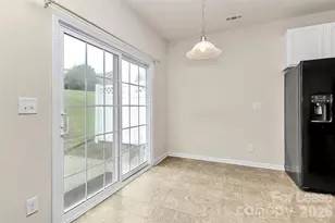 7107 Adare Mews Rd, Charlotte, NC 28217 - Photo 10