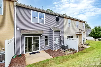 7107 Adare Mews Road, Charlotte, NC 28217 - Photo 32