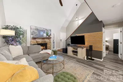 7615 Zermatt Lane, Charlotte, NC 28226 - Photo 10