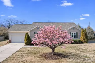 921 Hollow Hill Ct, Stanfield, NC 28163 - Photo 2