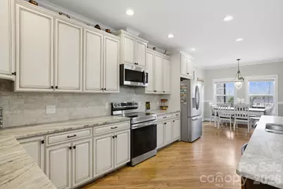 1370 Null Road #4, Lincolnton, NC 28092 - Photo 4