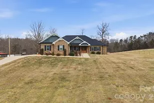 1370 Null Rd, Lincolnton, NC 28092 - Photo 6