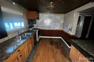 901 8th St, Statesville, NC 28677 - Photo 12