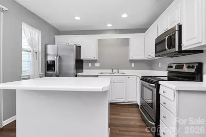 10739 Holly Ridge Boulevard, Charlotte, NC 28216 - Photo 12