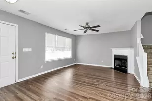 10739 Holly Ridge Blvd, Charlotte, NC 28216 - Photo 4