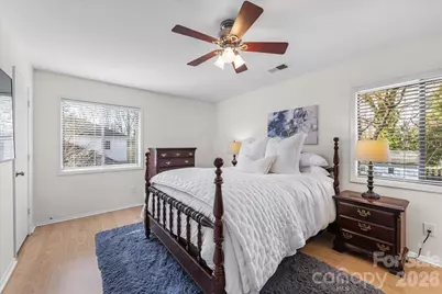 7020 Valley Haven Drive, Charlotte, NC 28211 - Photo 16