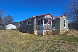 1372 Lucy Dr, Lincolnton, NC 28092 - Photo 2