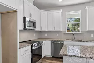 413 Dogwood Ln, Statesville, NC 28625 - Photo 14