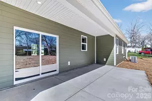 413 Dogwood Ln, Statesville, NC 28625 - Photo 8