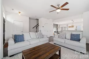 4135 Audubon Pk Dr, Charlotte, NC 28217 - Photo 2