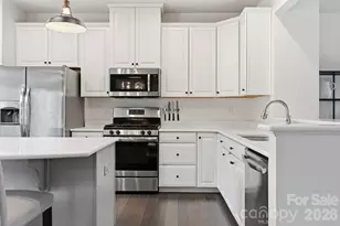 4135 Audubon Pk Dr, Charlotte, NC 28217 - Photo 12