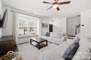 4135 Audubon Pk Dr, Charlotte, NC 28217 - Photo 1