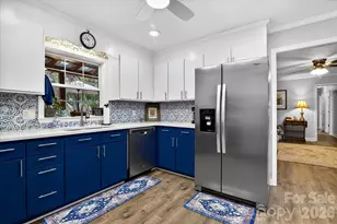 9879 Valley Rd, Fort Mill, SC 29707 - Photo 6