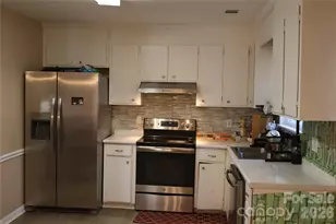 9323 Winter Elm Ln, Charlotte, NC 28227 - Photo 12