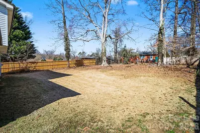 6626 Glenmoor Drive, Charlotte, NC 28214 - Photo 12