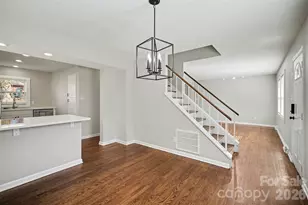 6626 Glenmoor Dr, Charlotte, NC 28214 - Photo 4