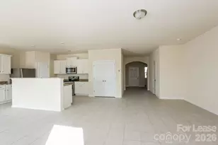 2917 Patishall Ln, Charlotte, NC 28214 - Photo 4