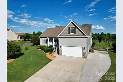 141 Logan Ridge Drive, Statesville, NC 28677 - Photo 2