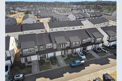 3132 Hutton Gardens Lane, Charlotte, NC 28269 - Photo 32