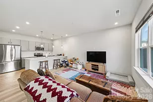 3132 Hutton Gdns Ln, Charlotte, NC 28269 - Photo 16