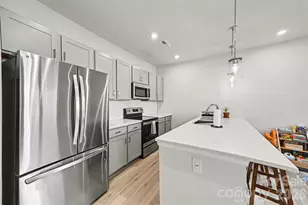 3132 Hutton Gdns Ln, Charlotte, NC 28269 - Photo 12