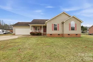 1160 Fox Chase Ct, Salisbury, NC 28146 - Photo 2