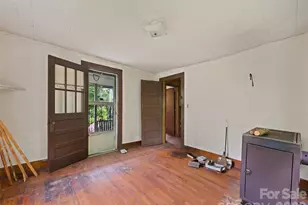 140 Old Leicester Rd, Asheville, NC 28804 - Photo 10