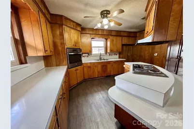 545 Collins Street, Kannapolis, NC 28083 - Photo 8