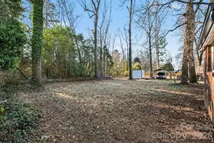 1407 Sherwood Dr, Kannapolis, NC 28081 - Photo 14