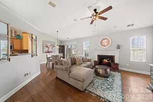 12401 Cardinal Point Rd, Charlotte, NC 28269 - Photo 4