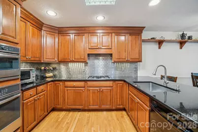 116 Cypress Point, Hendersonville, NC 28739 - Photo 10